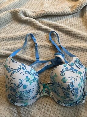 Ambrielle Women's Floral T-Shirt Bra - 38B